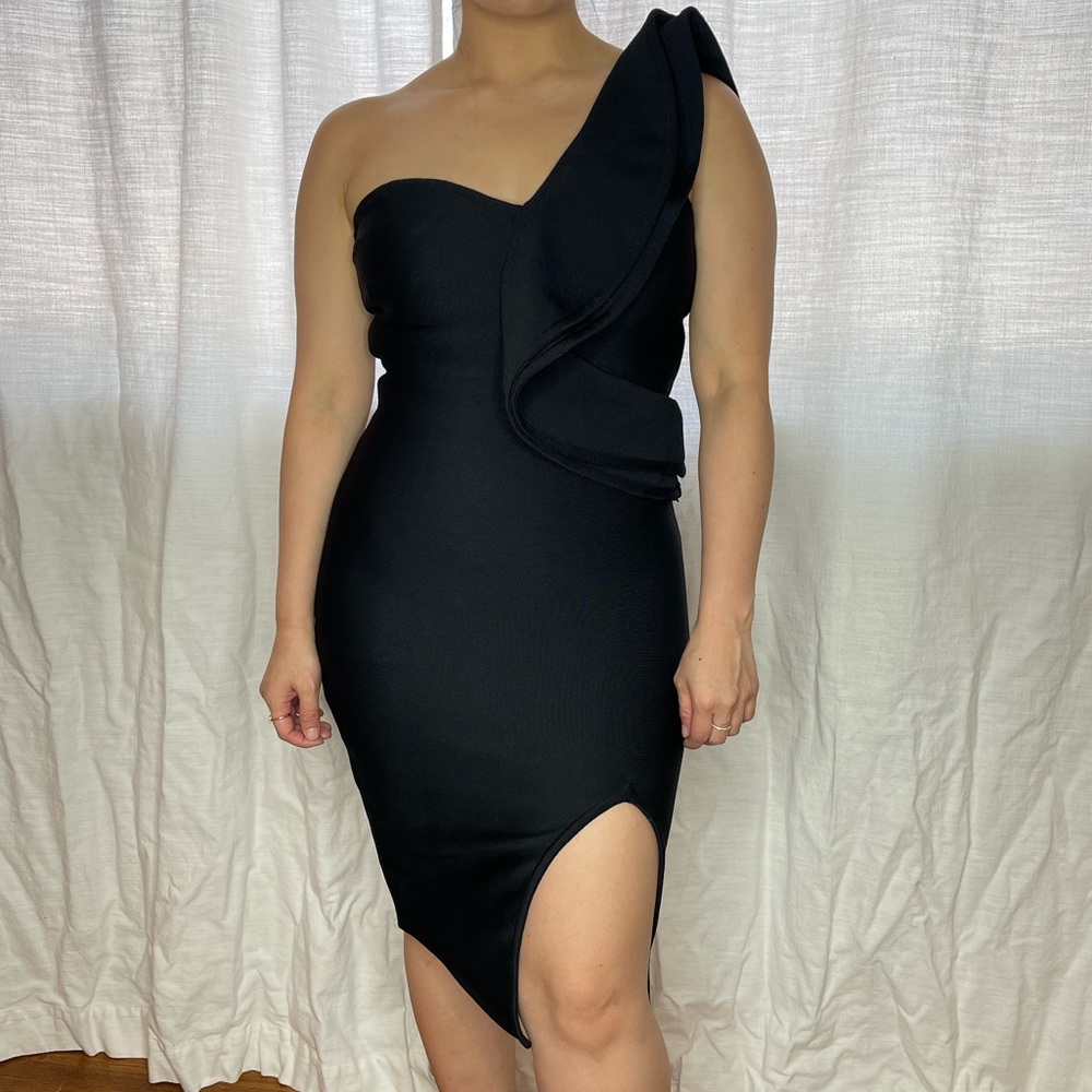 One shoulder dress